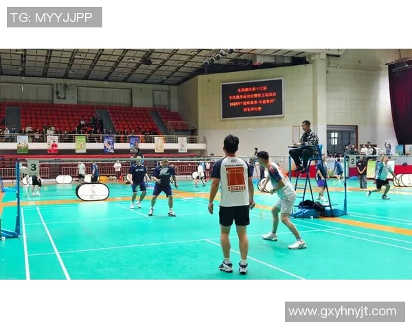 成都羽毛球队奋勇拼搏的辉煌历程与大师赛的精彩瞬间 成都羽毛球队奋勇拼搏的辉煌历程与大师赛的精彩瞬间