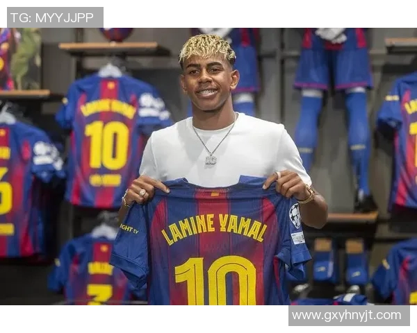 足球明星穿几号球衣的背后故事与传奇瞬间揭秘 足球明星穿几号球衣的背后故事与传奇瞬间揭秘